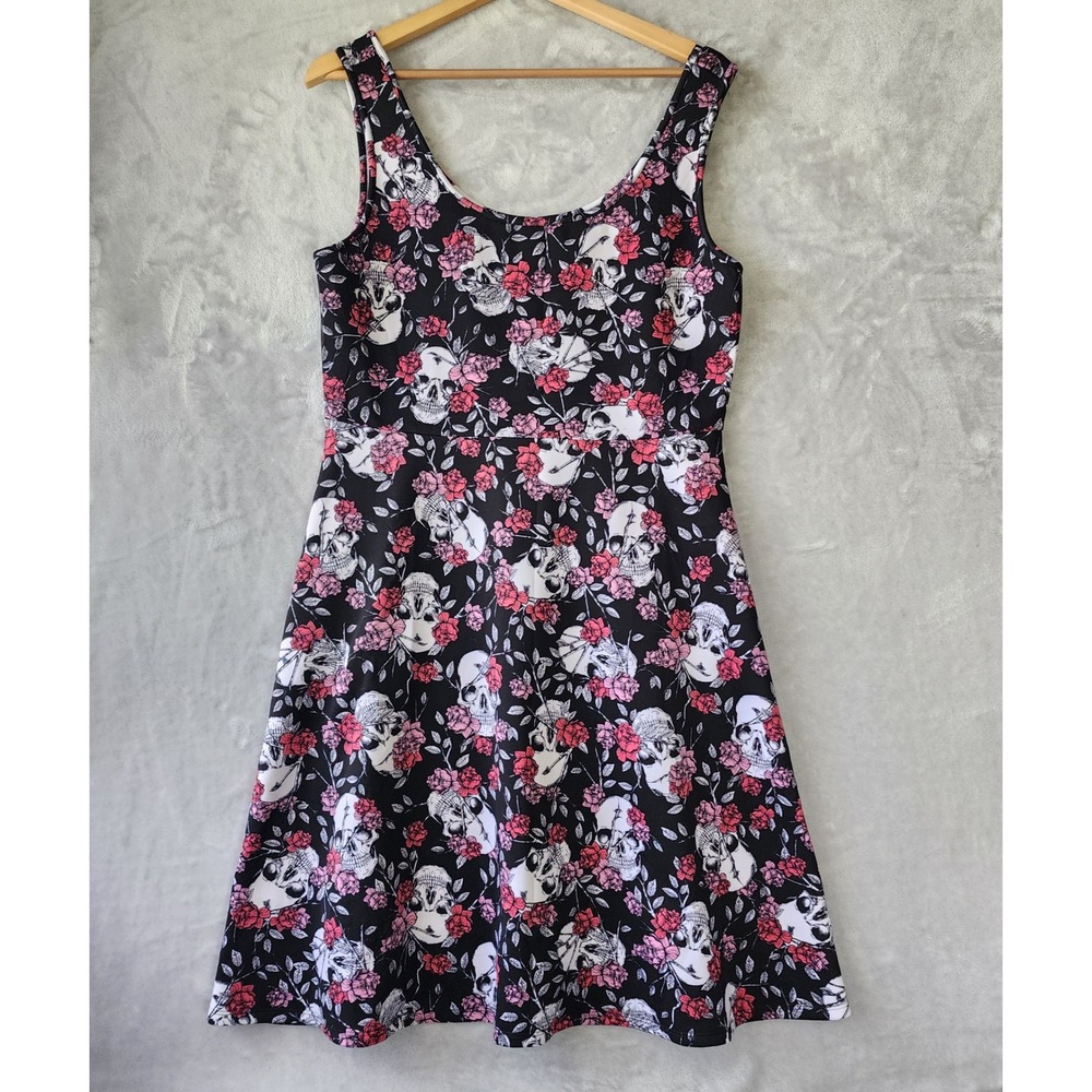 Torrid Dress Womens Size Large Skull Rose Fit Flare Skater Scuba Knit Black 0